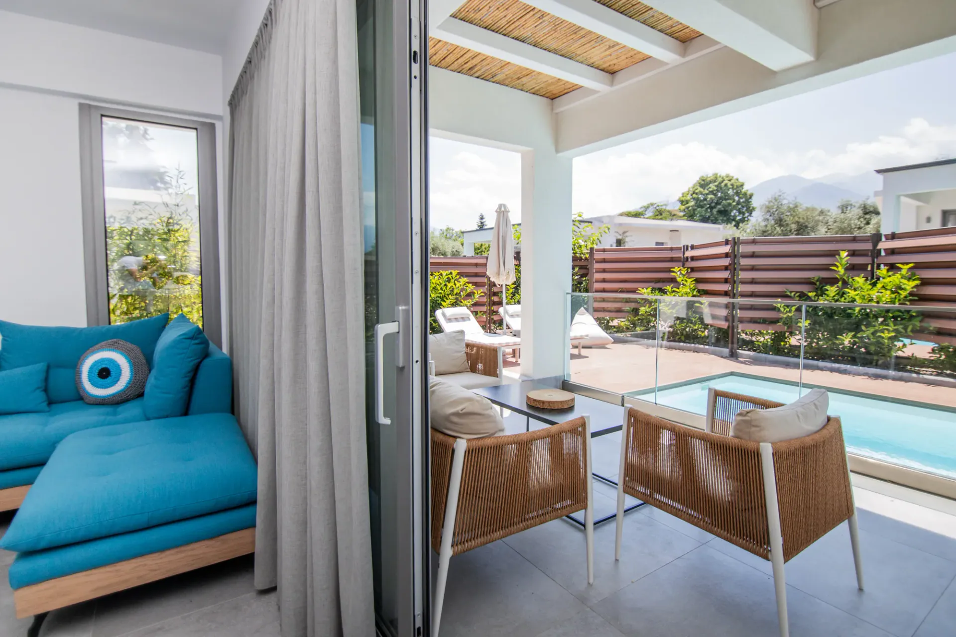 4 Roses Villas – Blue Rose Villa 2