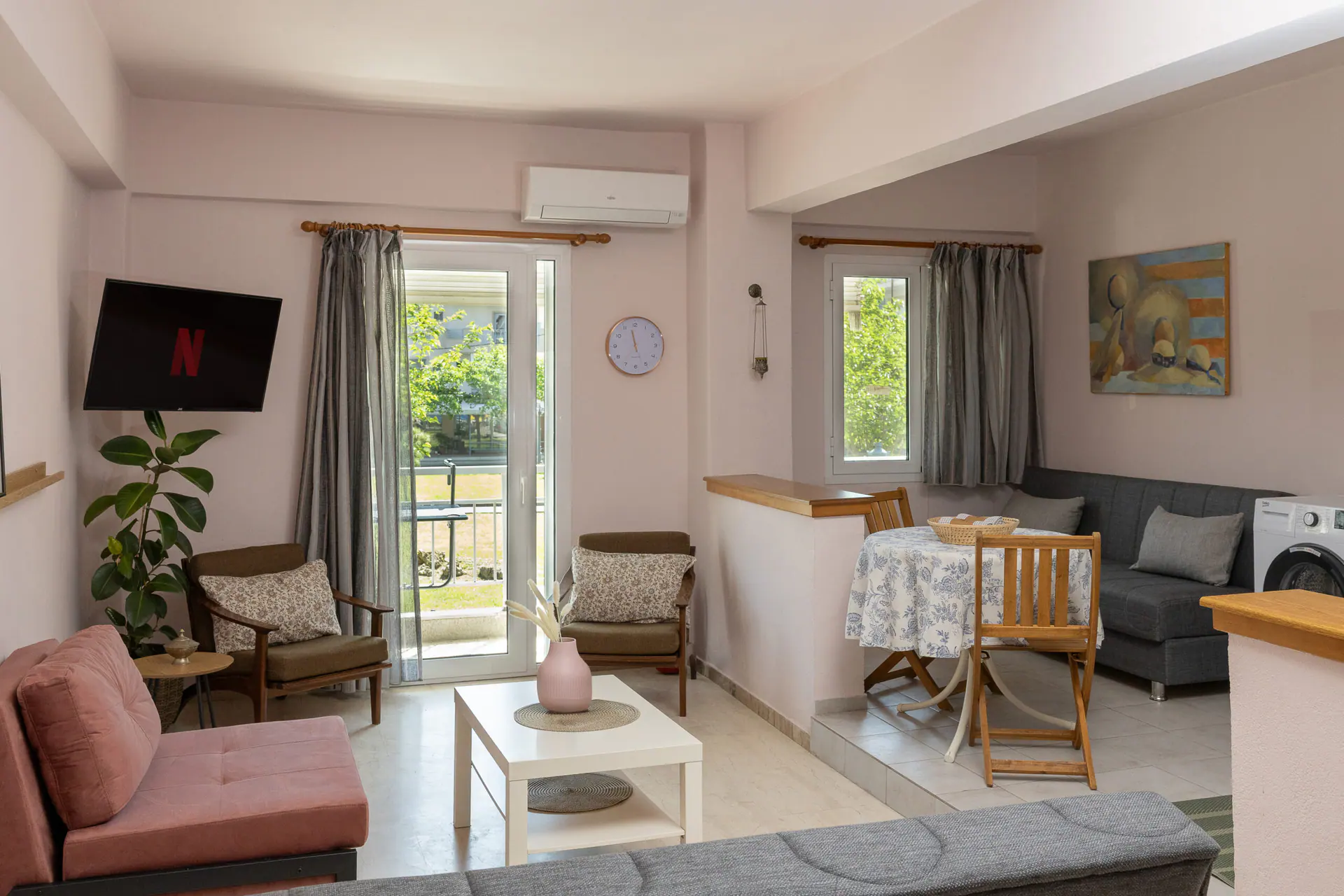 Zeusplace Park View and Private Parking Apartment Paralia