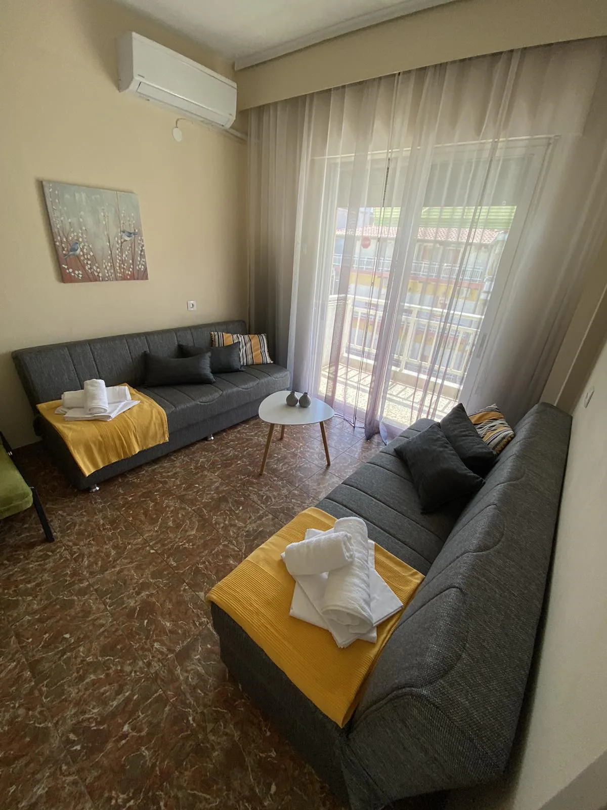 Zeusplace New Apartment with Private Parking 3