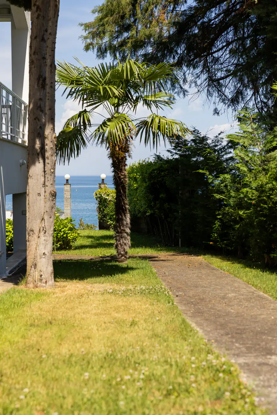 Zeusplace Seaside Home Private Beach & Parking 2