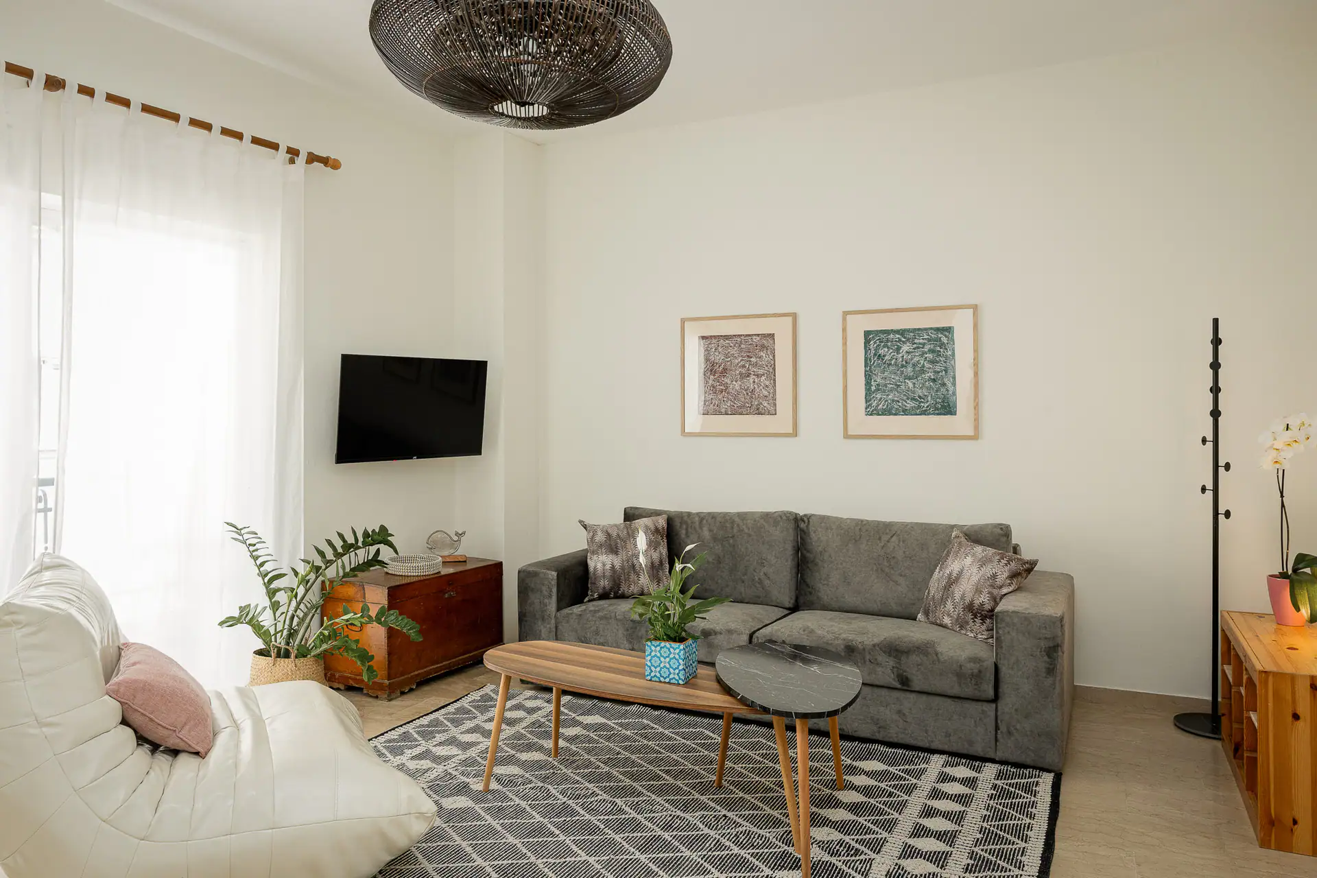 Zeusplace Chic & Boho Apartment