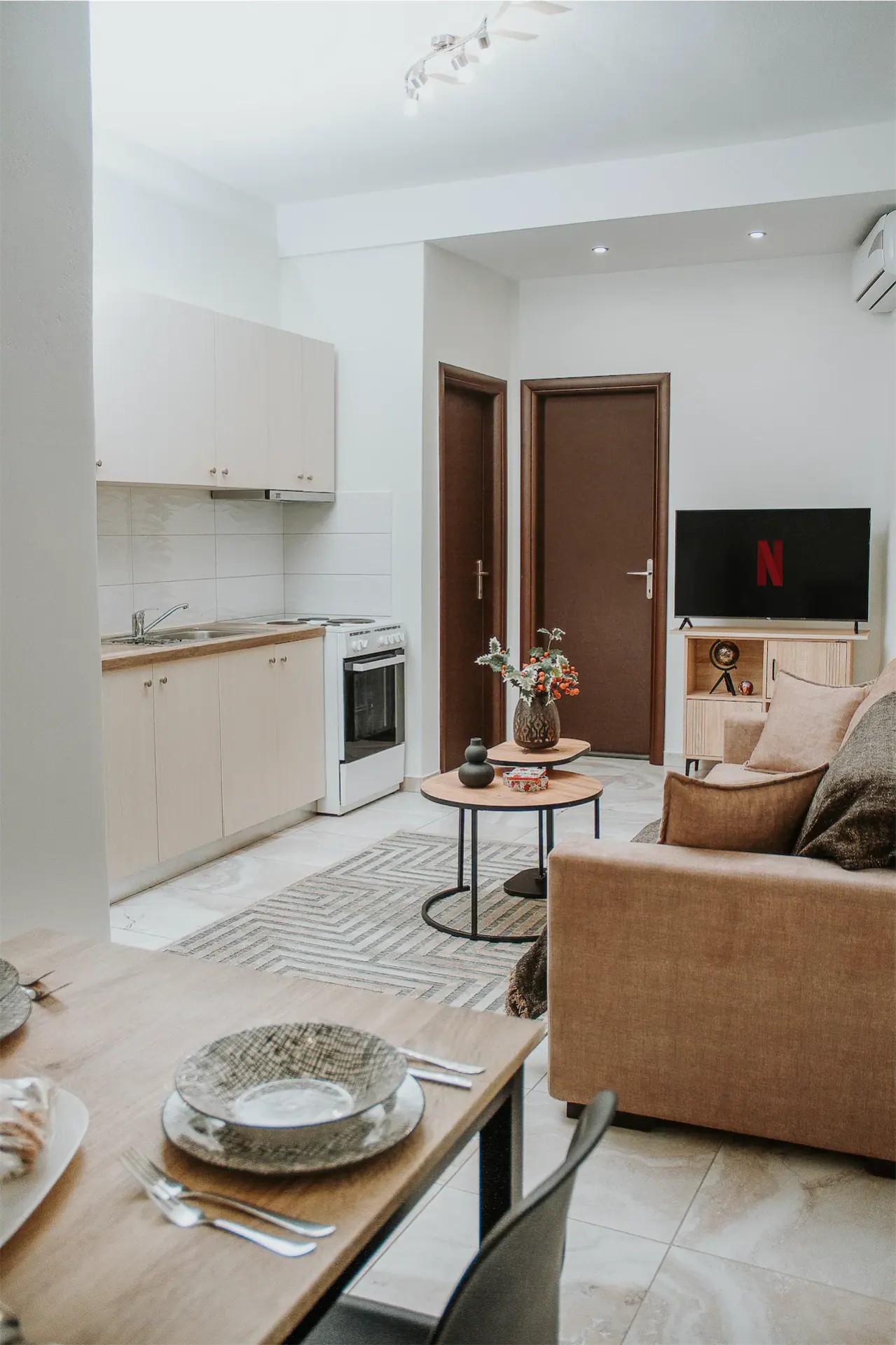 Zeusplace Central Living 5